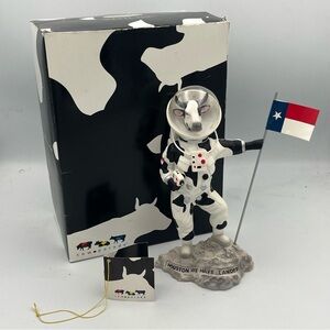 Cow Parade Moonwalking Cow Figurine Houston We Have Landed #7282 Vtg 2003 w/ Box